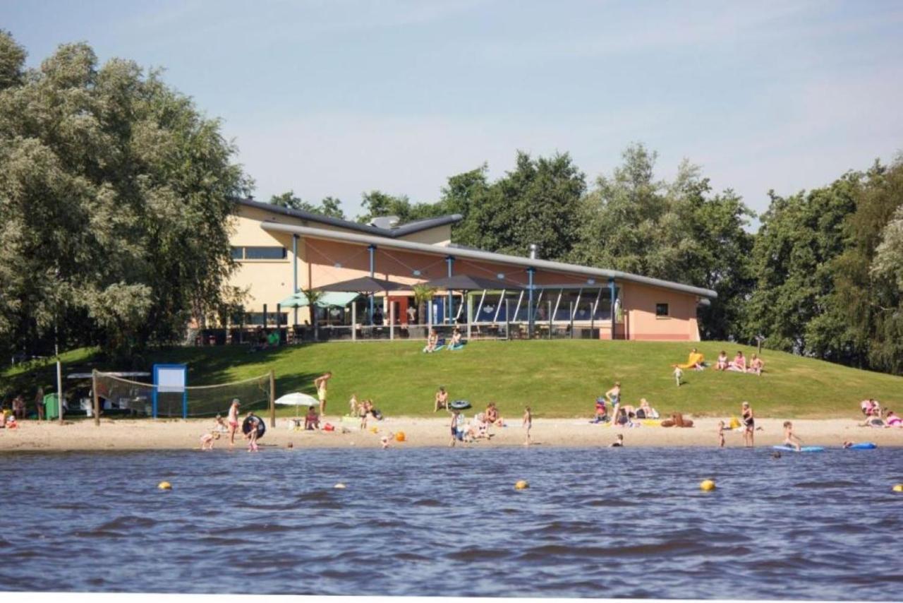 Kajuit423 6Pers 5Sterren Vakantiepark Bergumermeer Aan Het Water In Friesland Met Zwembad Villa Suameer Exterior photo